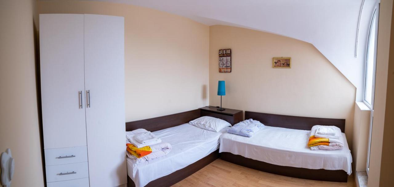 Maisonette Picadilly Varna Exteriör bild