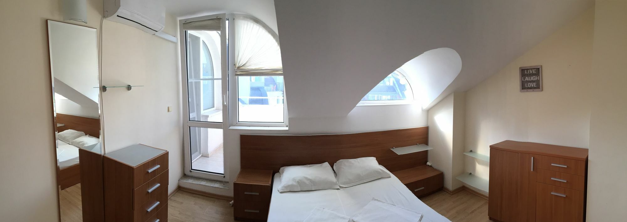 Maisonette Picadilly Varna Exteriör bild